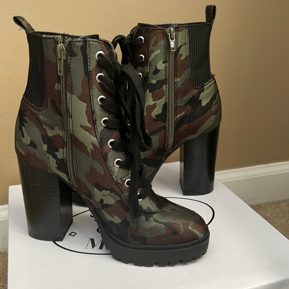 Steve Madden Latch Bootie Black Camo